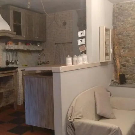 Casa Quaratica Riccò del Golfo di Spezia