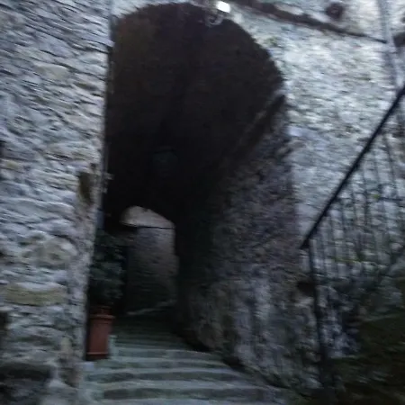 Casa Quaratica Riccò del Golfo di Spezia