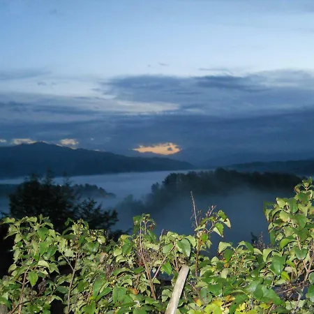 Casa Quaratica Appartamento Riccò del Golfo di Spezia